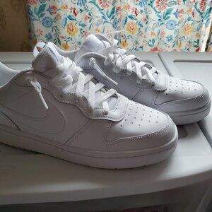 Nike lowtops